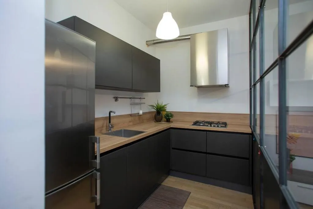Apartment Stazione Centrale - Nuovo E Moderno Appartamento. Milan Italy