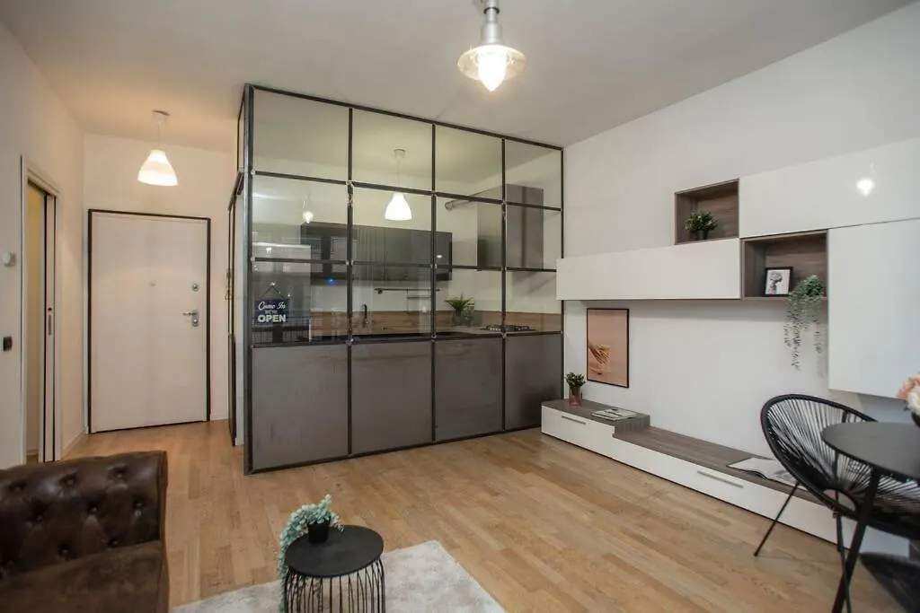 Apartment Stazione Centrale - Nuovo E Moderno Appartamento. Milan